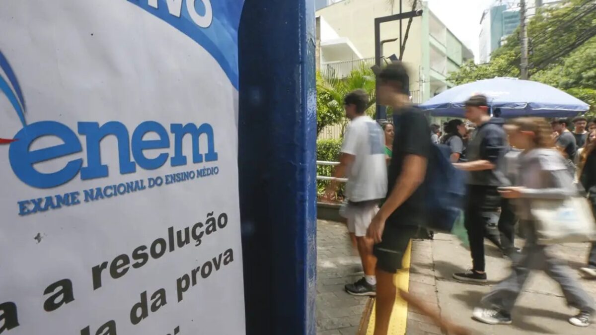 Isenção do Enem 2025: veja como consultar o resultado Quem conseguir o benefício, no entanto, ainda precisa fazer a inscrição