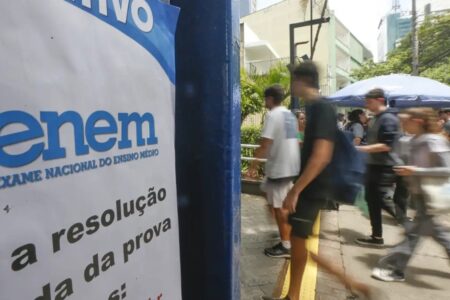 Isenção do Enem 2025: veja como consultar o resultado Quem conseguir o benefício, no entanto, ainda precisa fazer a inscrição