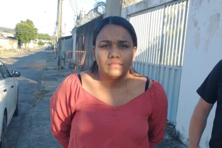 Polícia prende suspeita de golpes do 'falso consórcio e carta contemplada', em Aparecida