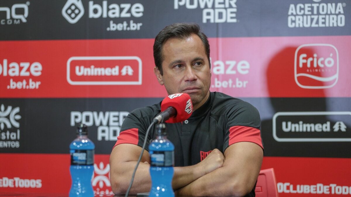 Anderson Gomes, técnico interino do Atlético