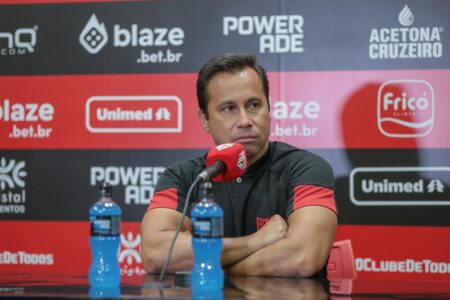 Anderson Gomes, técnico interino do Atlético