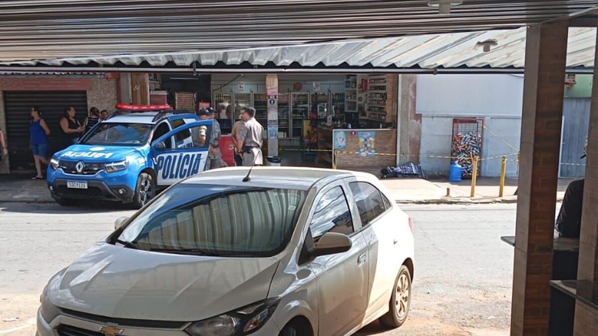 Mulher é assassinada com facadas na Vila Redenção, em Goiânia