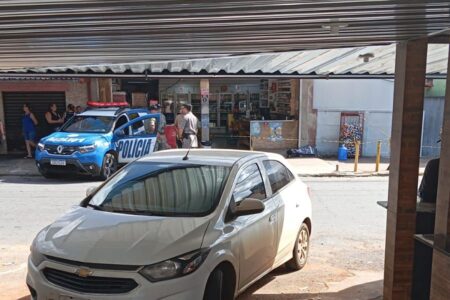 Mulher é assassinada com facadas na Vila Redenção, em Goiânia