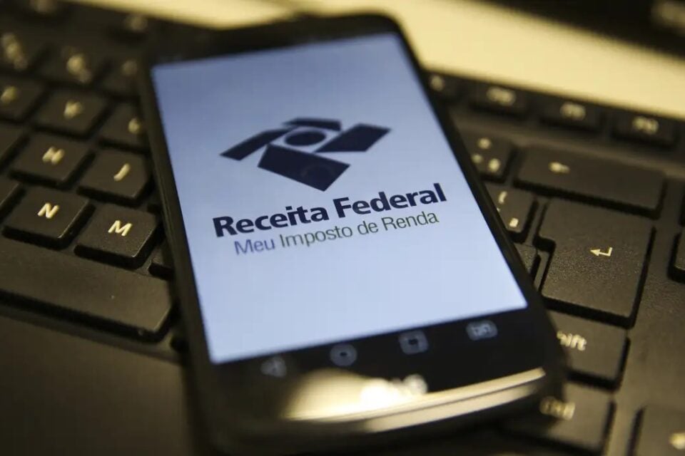 Imposto de Renda 2026: veja como fazer declaração do IRPF pelo celular no aplicativo Veja o passo a passo para usar o aplicativo do IRPF