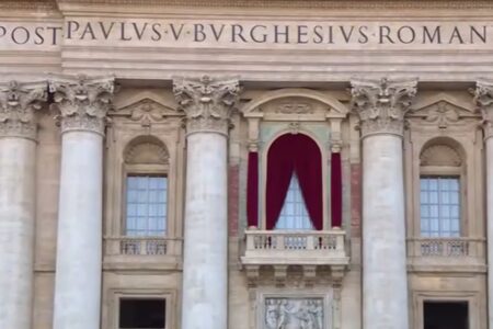 Papa foi eleito na quarta votação; nome ainda será revelado
