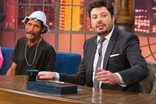 Morre o humorista Madruguinha do Brasil; família pede ajuda para enterro Sósia do personagem de Chaves era constante em programas do SBT
