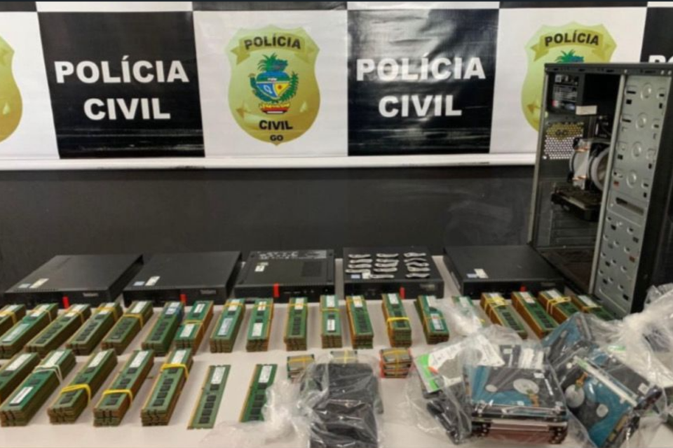 Equipamentos apreendidos pela polícia (Foto: Reprodução/PCGO)