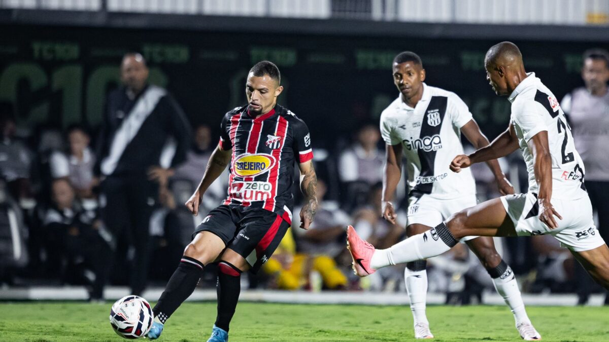ponte Preta marca no primeiro tempo e decide partida diante o Anápolis