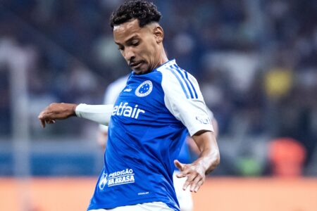 Cruzeiro vence Flamengo