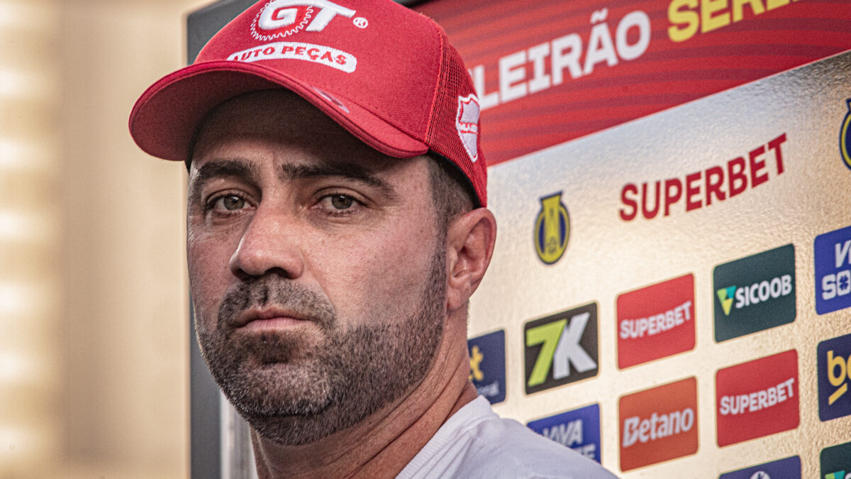 Lacerda lamenta derrota, mas admite que equipe não jogou bem
