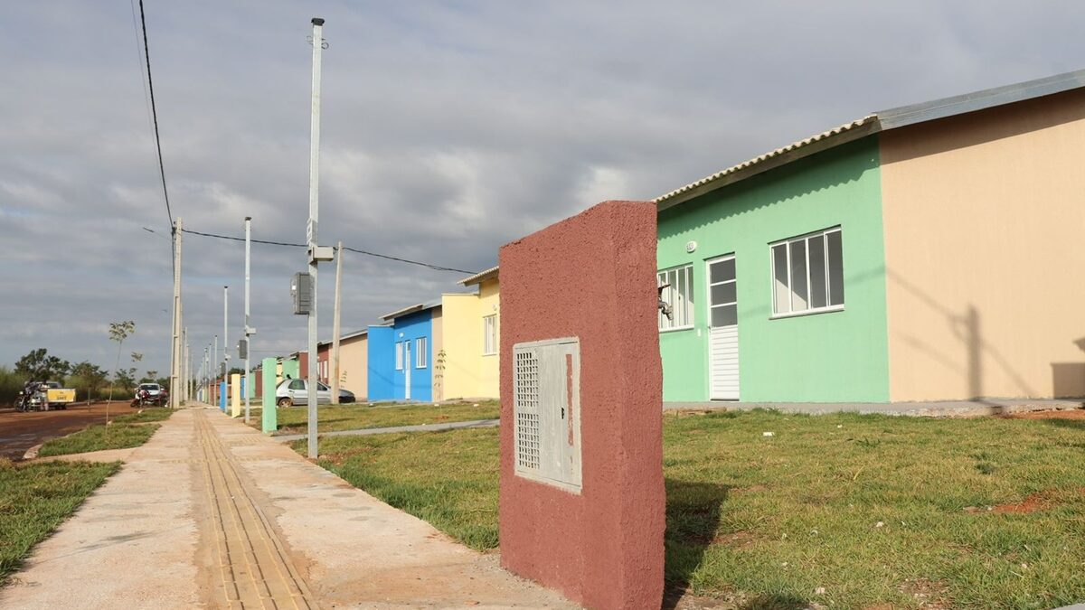 64 municípios goianos receberão 3,2 mil casas a custo zero