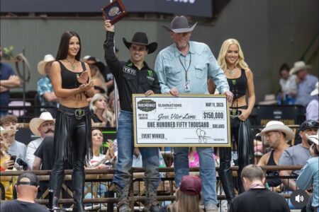 José Vítor Leme vence mundial de montaria