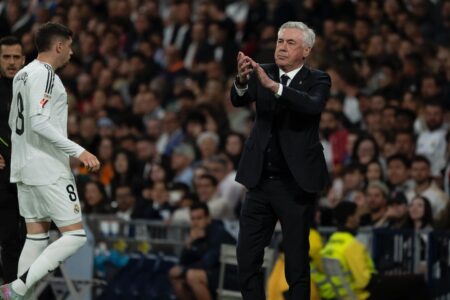 Carlo Ancelotti durante partida pelo Real Madrid