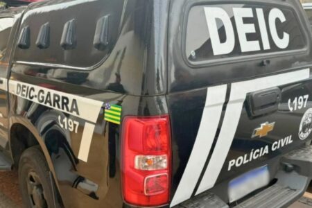 Imagem de uma viatura da DEIC