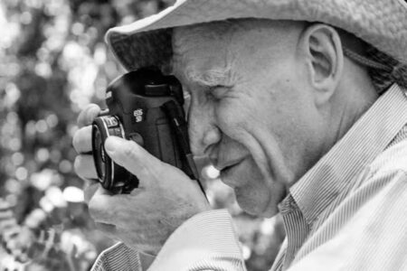 Sebastião Salgado morreu aos 81 anos, em Paris (Foto: divulgação)