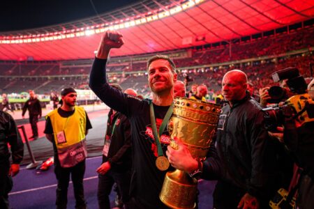 Xavi Alonso, técnico do Bayer Leverkusen