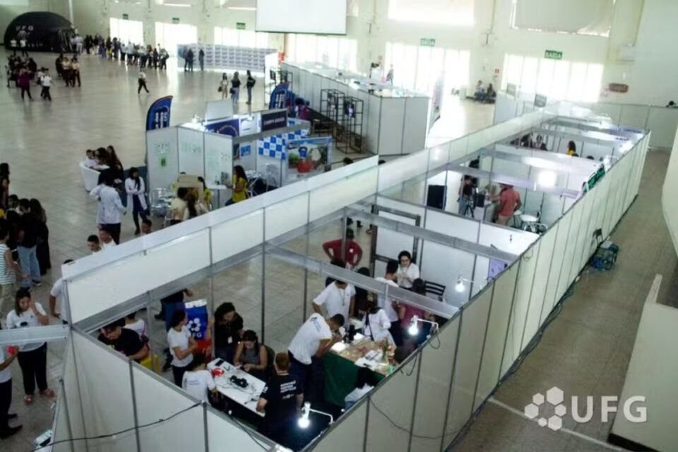 Imagem interna do evento na UFG