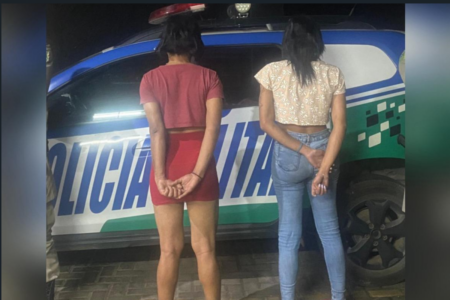 Mulheres presas por agressão e roubo (Foto: Reprodução)
