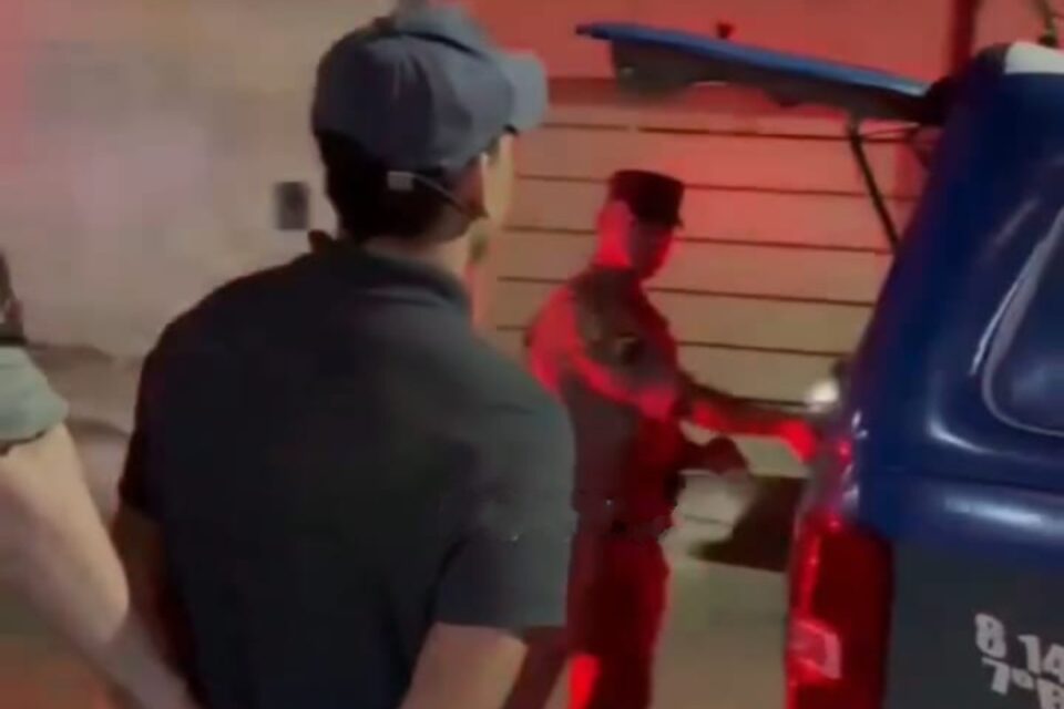 Homem é preso por ameaçar matar irmãos em Goiânia