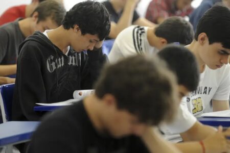MEC divulga lista de espera das vagas remanescentes do Fies