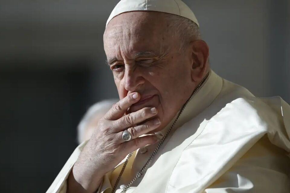 Papa tem salário? Saiba quanto ganha um Pontífice e como chefe da Igreja Católica se sustenta Confira como são os gastos do líder do Vaticano