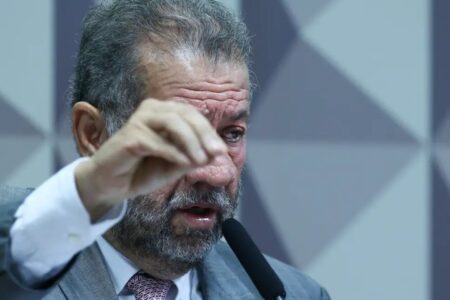 Carlos Lupi, ministro do Trabalho (Foto: Agência Brasil)