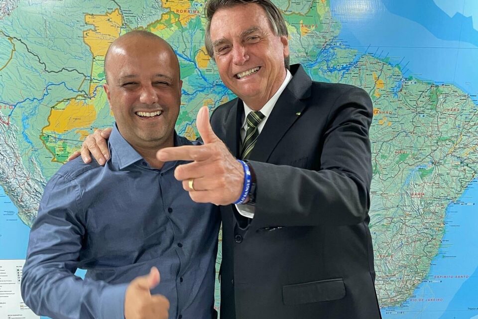 bolsonaro-e-major-vitor-hugo