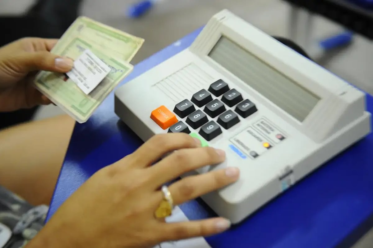 Mais de 250 mil eleitores goianos podem perder o título de eleitor