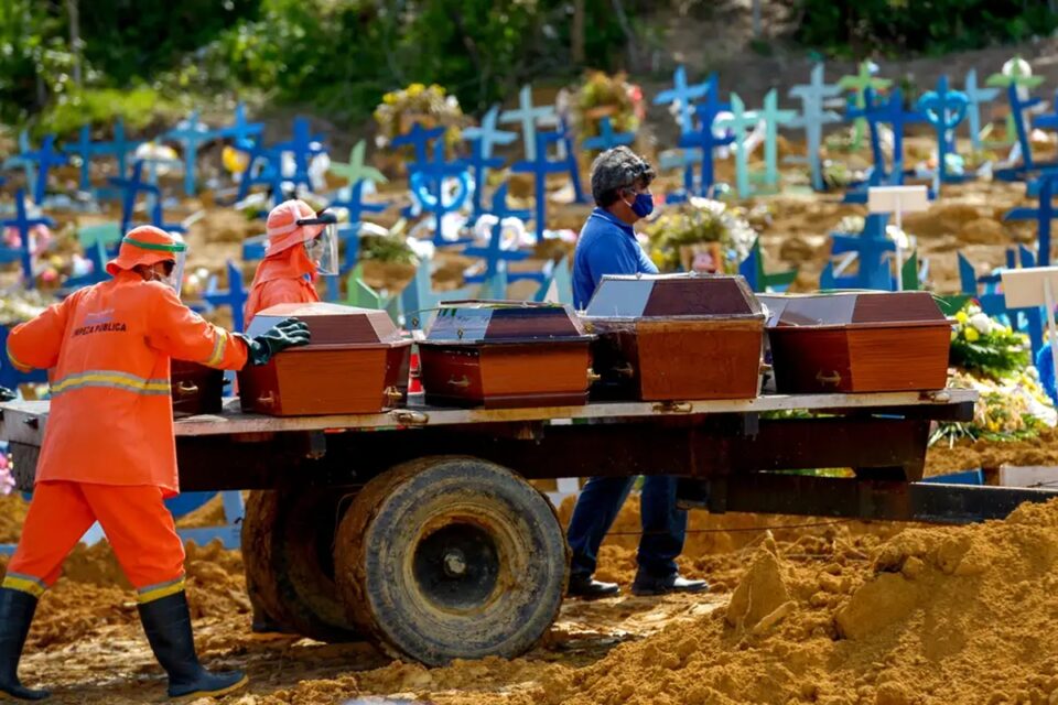 Justiça condena União a indenizar viúva e filha de médico de Anápolis que morreu de Covid-19