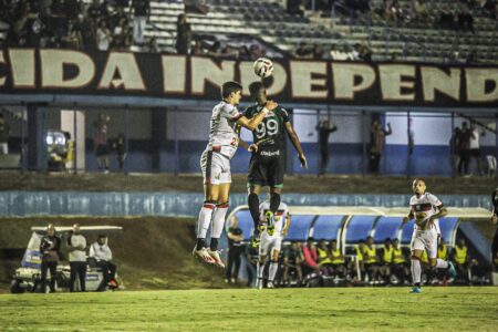 Anápolis arranca empate nos acréscimos e evita derrota