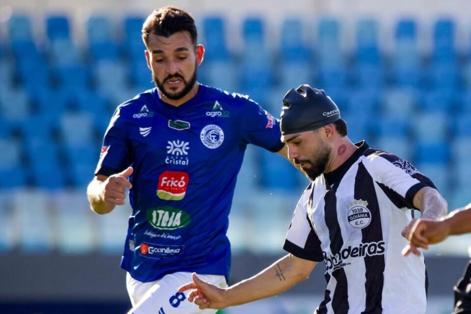 Jogo entre Goiânia e Goianésia pela Série D