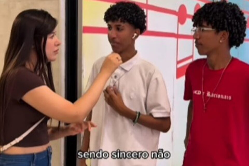 Jovens se confundiram na resposta: "Não acho bacana isso" Vídeo de influencer goiana viraliza: Você namoraria alguém do sexo oposto ?
