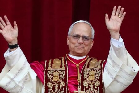 Papa Leão XIV fala de investir em família com união de homem e mulher