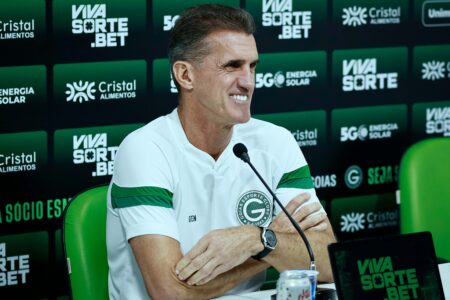 Vágner Mancini, técnico do Goiás