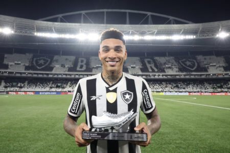 Igor Jesus, atacante do Botafogo