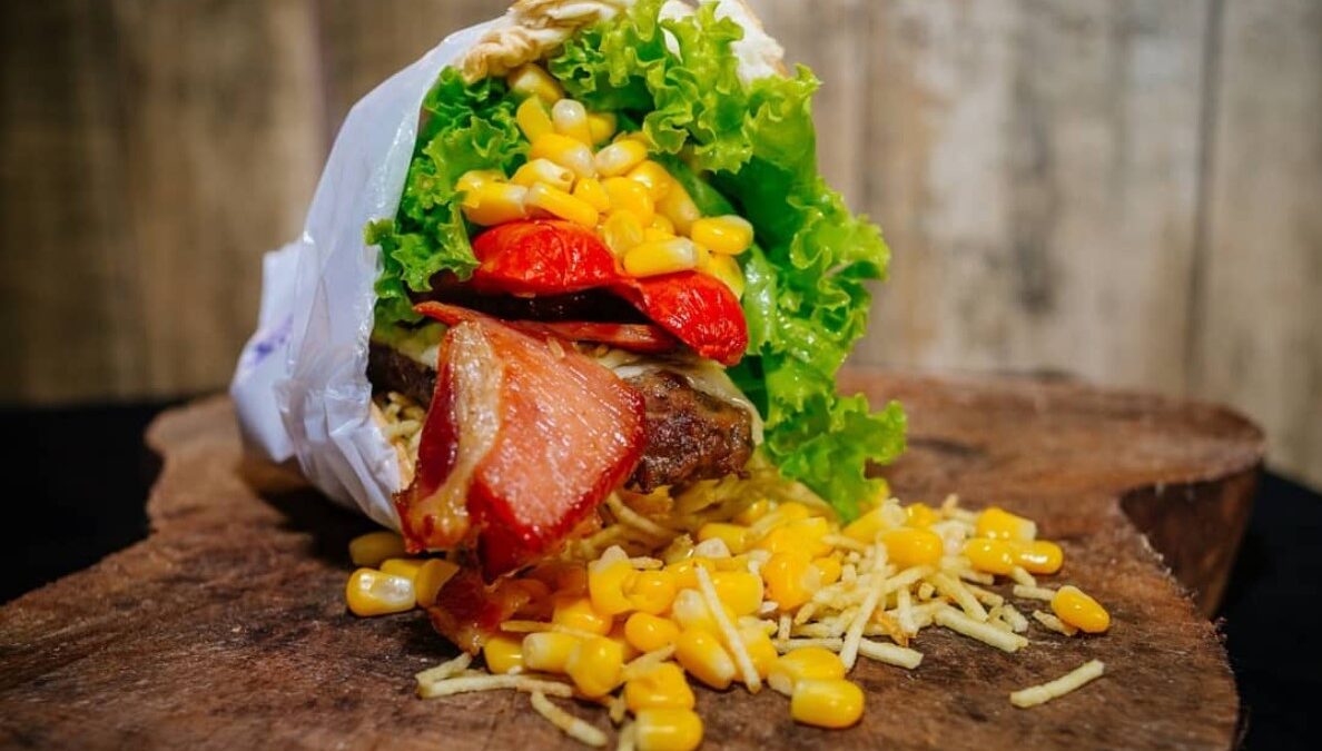 Restaurante realiza 2ª Noite do Pit Dog em Goiânia