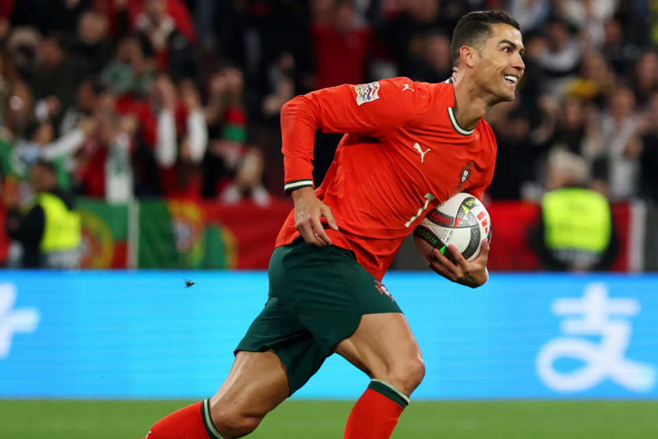 Cristiano Ronaldo comemora gol de Portugal na Nations League