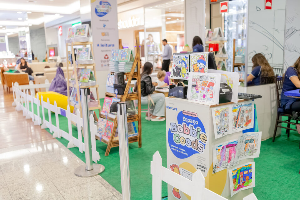 Programação de férias em shopping de Goiânia inclui circuito do Miraculous e oficinas de desenho