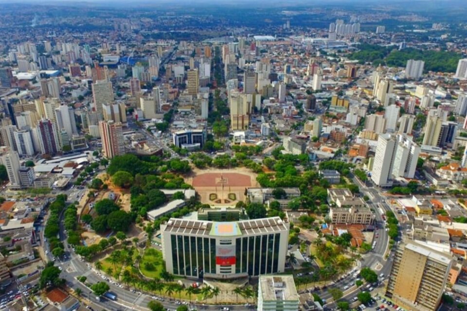 Veja o que abre e o que fecha no feriado de Corpus Christi em Goiânia
