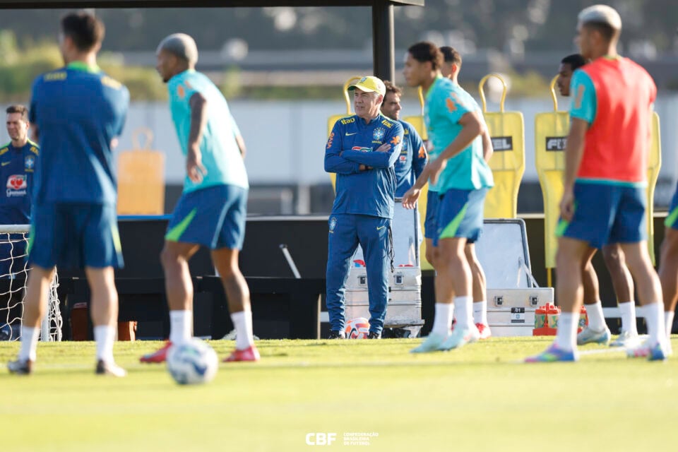 Ancelotti comanda primeiro treino a frente da seleção brasileira