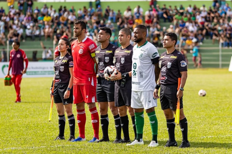 Jogo entre Rio Verde e Anapolina na Divisão de Acesso