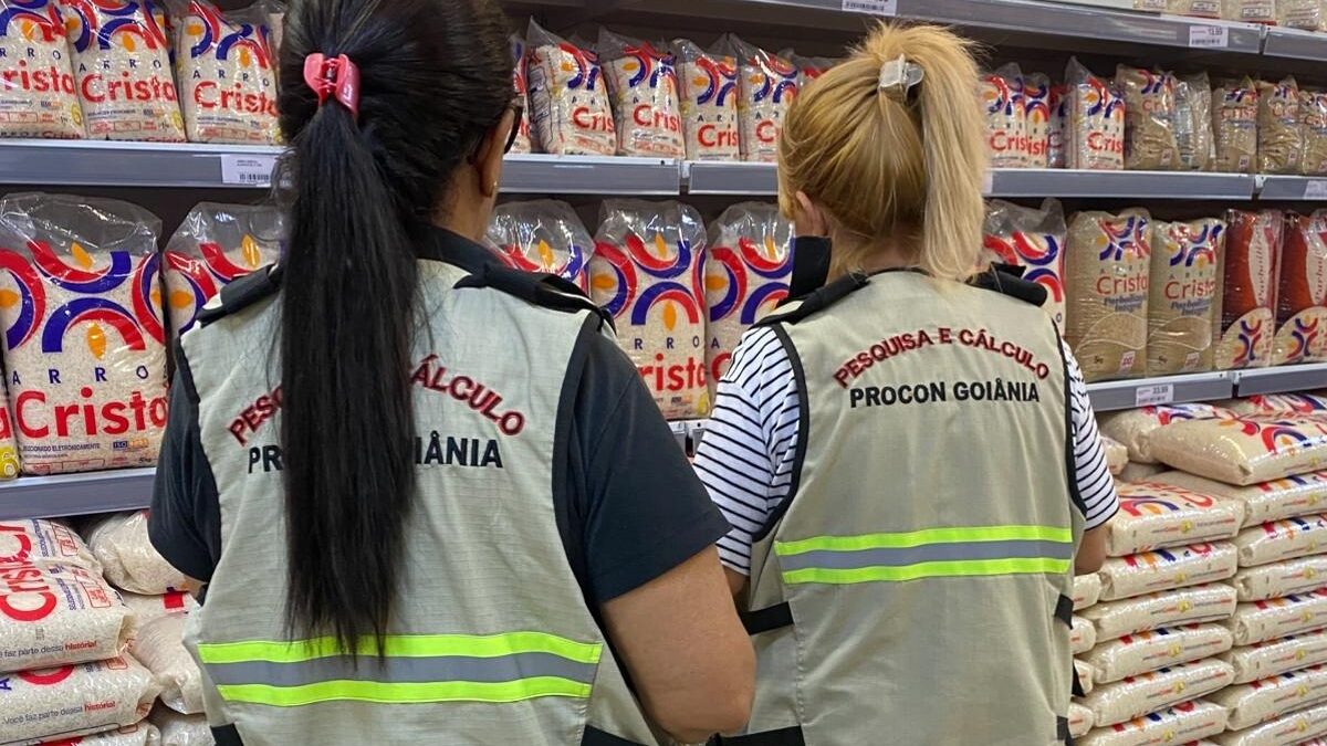 Procon Goiânia encontra variação de mais de 250% no preço de itens da cesta básica