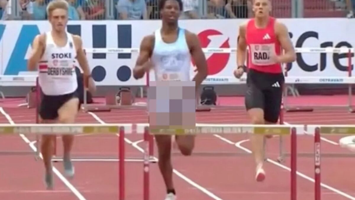 Atleta deixa o pênis escapar do short durante corrida com barreiras; veja Cena com o americano Chris Robinson aconteceu na República Tcheca