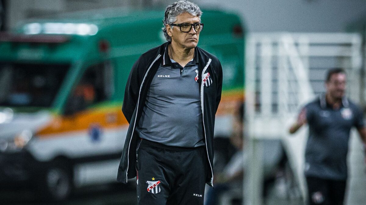 Anápolis demite técnico Ângelo Luiz
