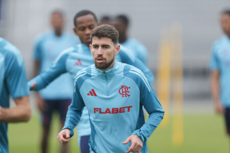Jorginho deve estrear com a camisa do Flamengo diante Espérance