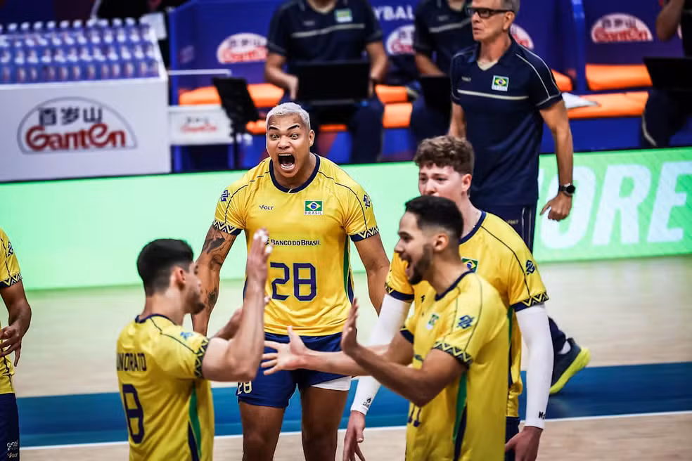 Brasil vence Irã na estreia da VNL