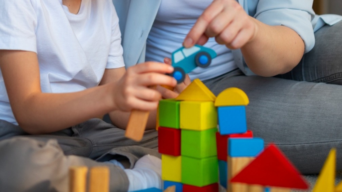 Justiça determina fornecimento de canabidiol a criança com autismo após plano de saúde negar