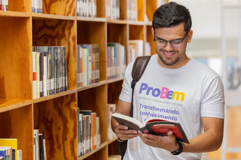 Probem abre inscrições e oferece 5 mil bolsas de estudos