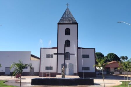 5 passeios em cidades próximas para fazer durante a Romaria do Divino Pai Eterno 2025
