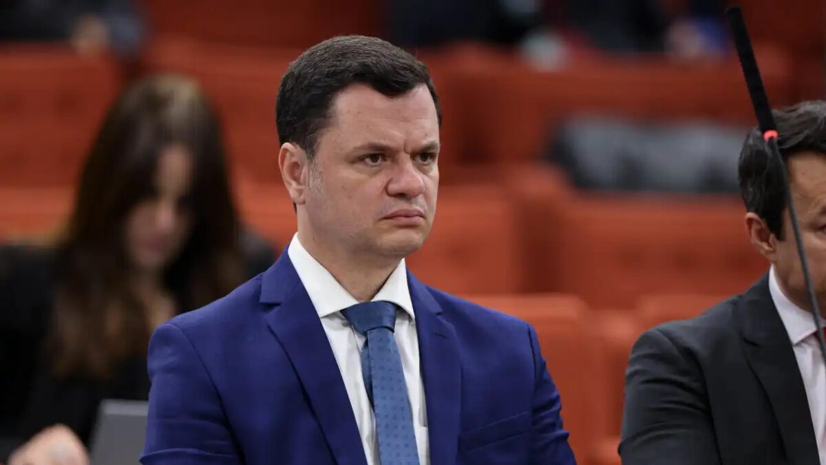 Ex-ministro disse que nunca tratou minuta com Bolsonaro Anderson Torres diz que minuta do golpe foi parar em sua casa por fatalidade